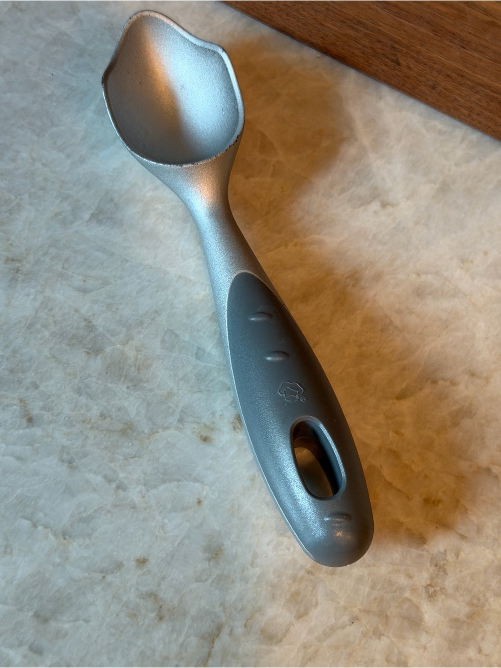 Pampered Chef ice cream scooper